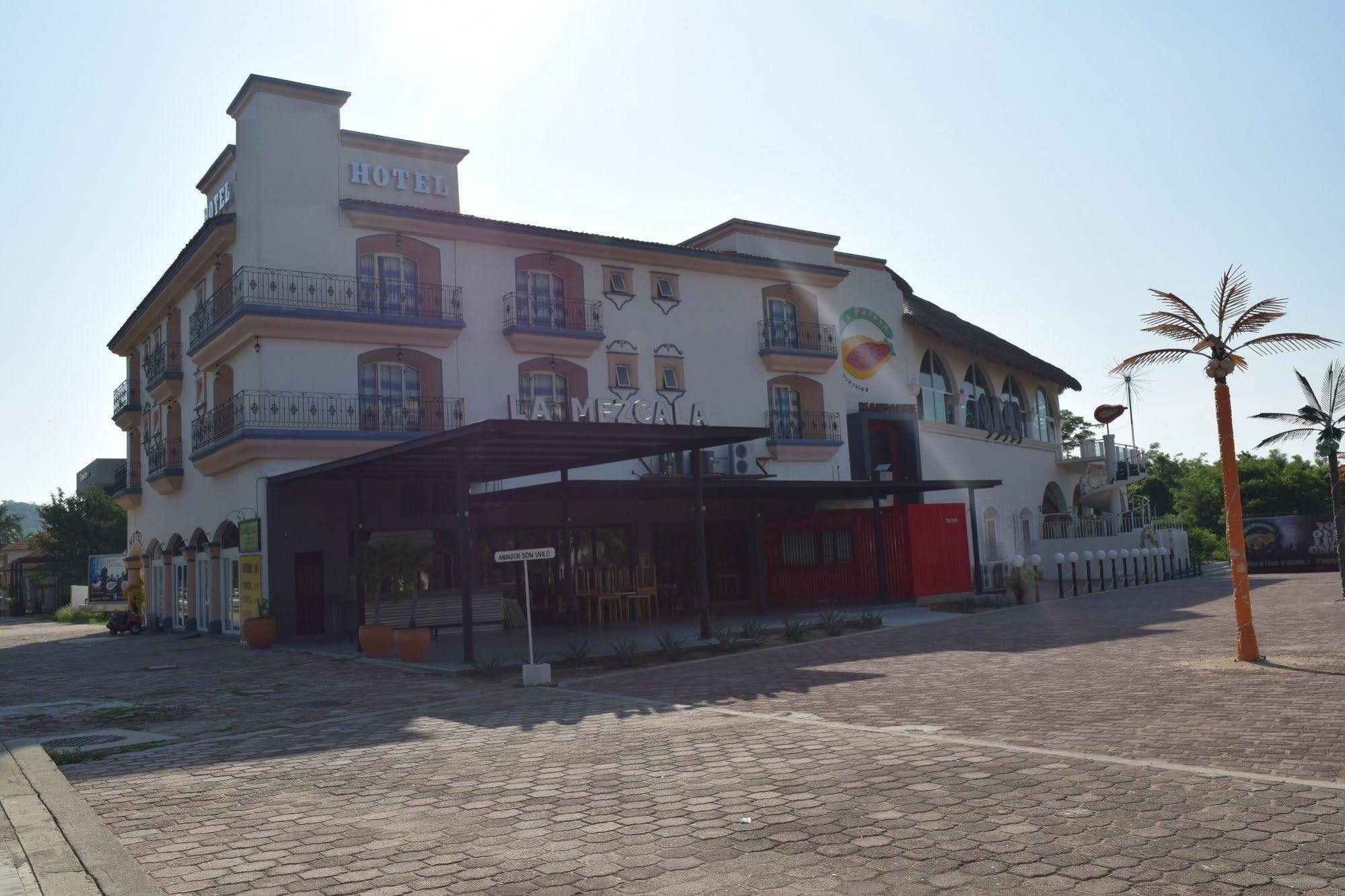 Zone H Fun Included Hotel Huatulco Exterior photo